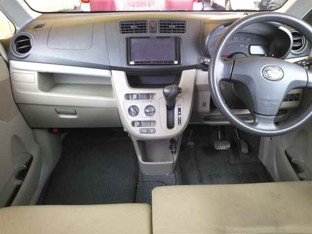 DAIHATSU MOVE 2013