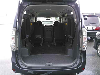 TOYOTA VOXY 2008