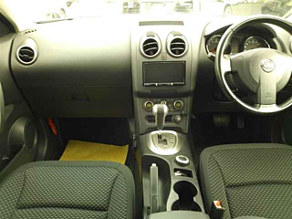 NISSAN DUALIS 2012