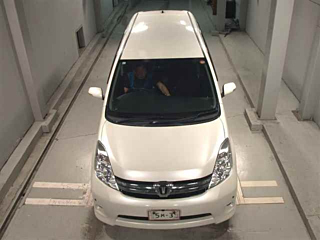 TOYOTA ISIS 2013