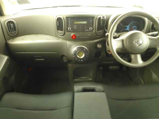 NISSAN CUBE 2010