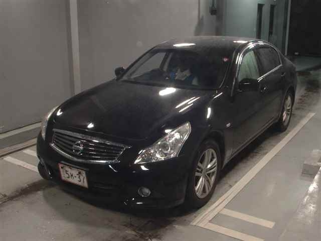 NISSAN SKYLINE 2010