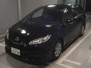 TOYOTA WISH 2016