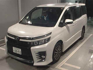 TOYOTA VOXY 2016