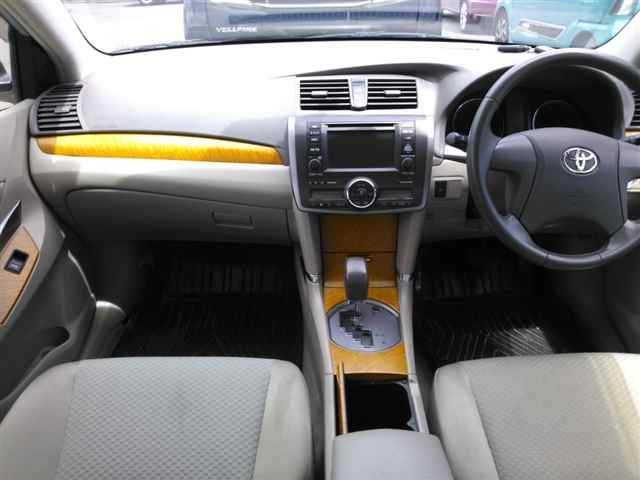 TOYOTA PREMIO 2008