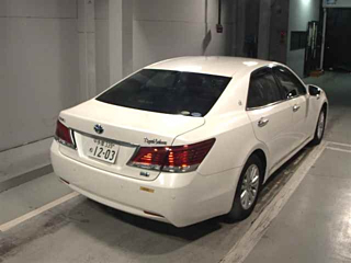 TOYOTA CROWN 2013