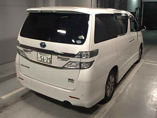 TOYOTA VELLFIRE 2013