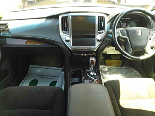 TOYOTA CROWN 2013