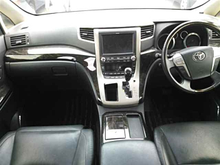 TOYOTA VELLFIRE 2013