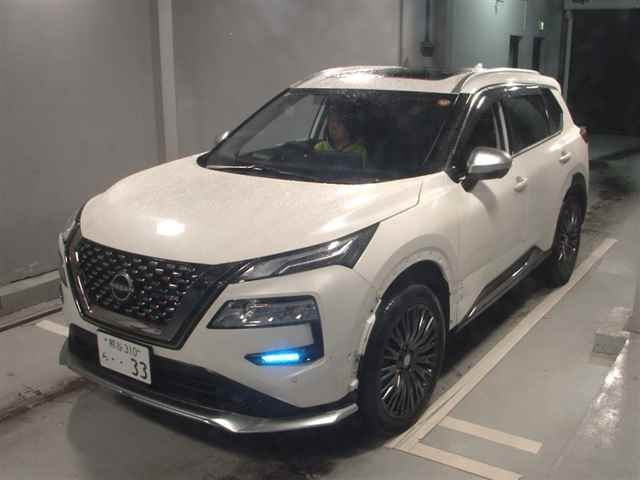 NISSAN X-TRAIL 2025