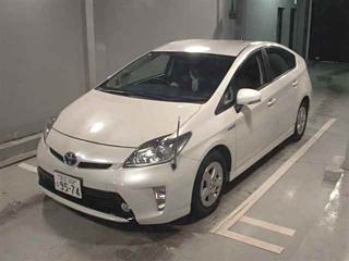 TOYOTA PRIUS 2013