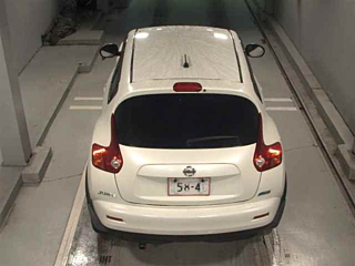 NISSAN JUKE 2010