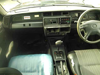 TOYOTA CROWN COMFORT 2009