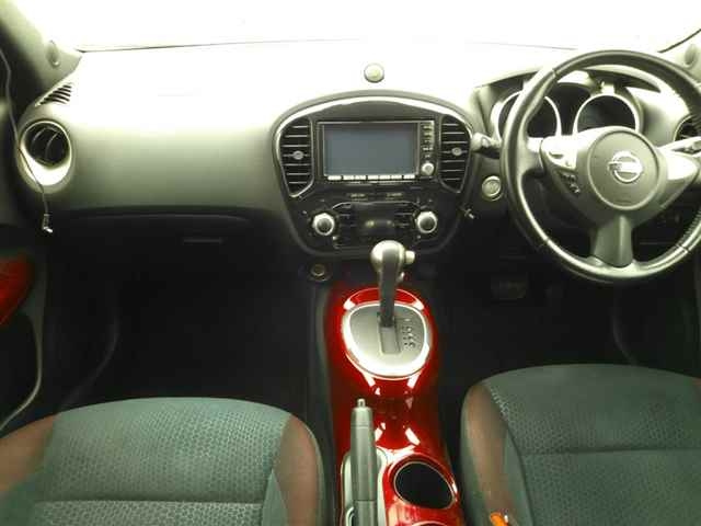NISSAN JUKE 2010