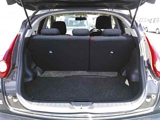 NISSAN JUKE 2012
