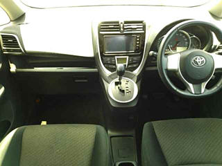 TOYOTA RACTIS 2015