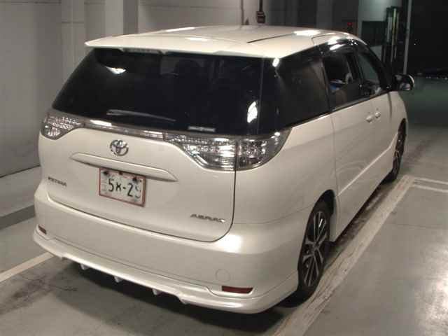 TOYOTA ESTIMA 2012