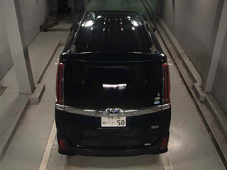 TOYOTA NOAH 2017