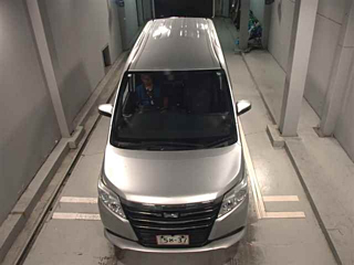 TOYOTA NOAH 2016