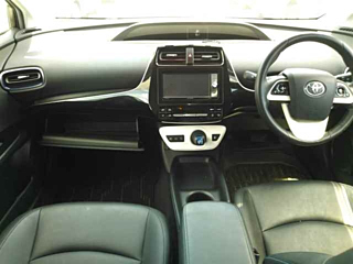 TOYOTA PRIUS 2016