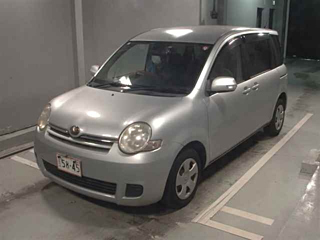TOYOTA SIENTA 2010
