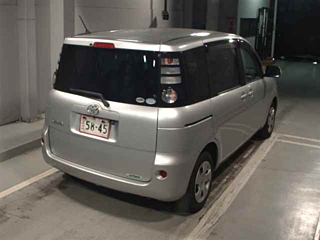 TOYOTA SIENTA 2010