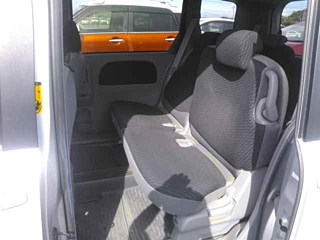 TOYOTA SIENTA 2010
