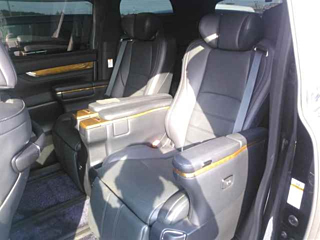 TOYOTA VELLFIRE 2016