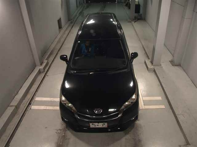 TOYOTA WISH 2015