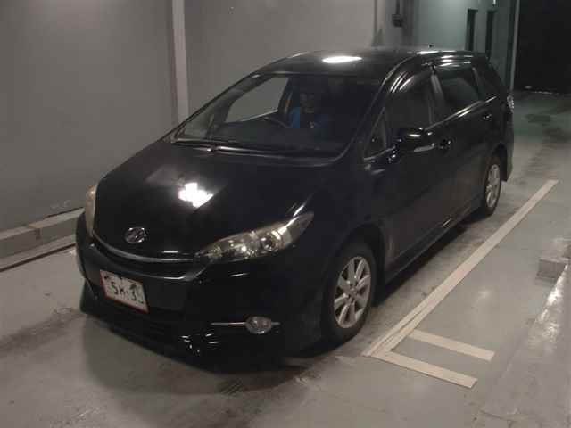 TOYOTA WISH 2015