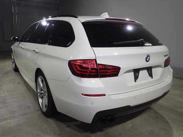 BMW 5 SERIES 2016