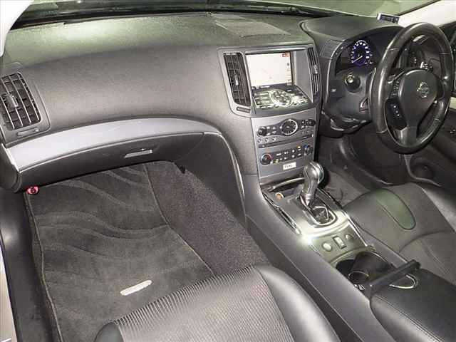 NISSAN SKYLINE 2010