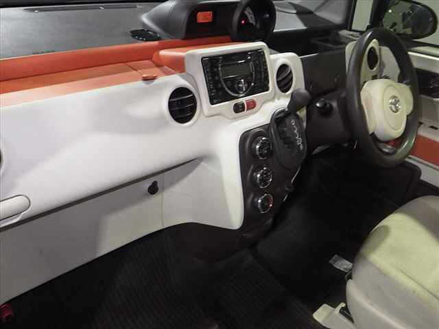 TOYOTA SPADE 2014