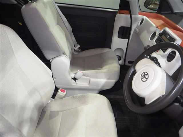 TOYOTA SPADE 2013