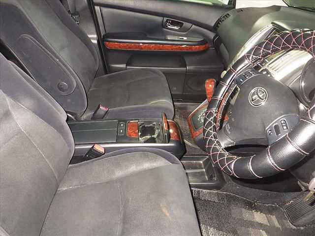 TOYOTA HARRIER 2010
