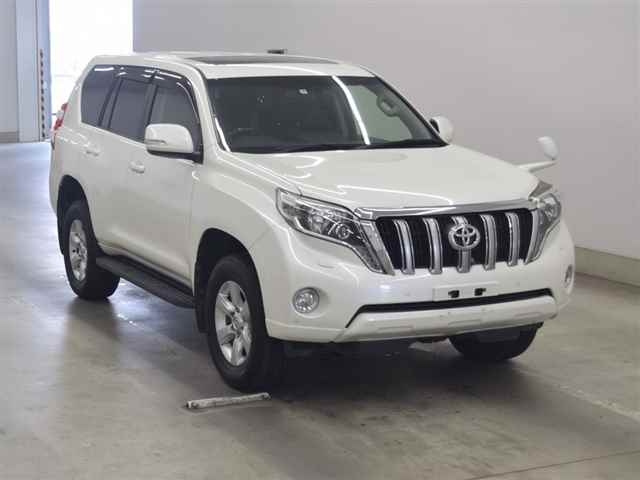 TOYOTA LAND CRUISER PRADO 2015