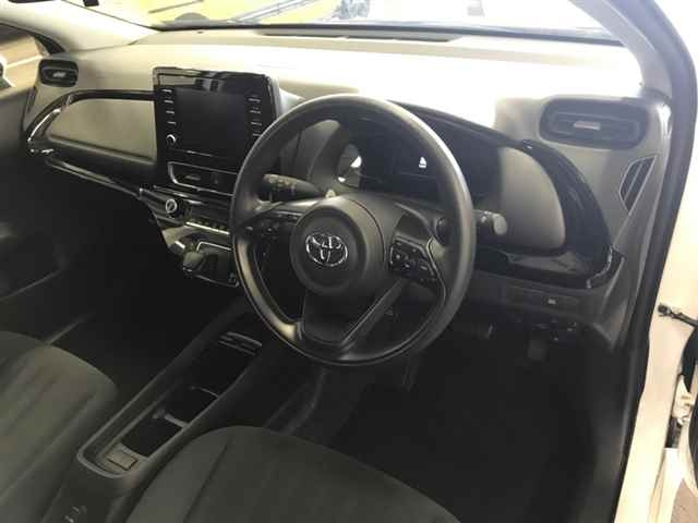 TOYOTA AQUA 2024
