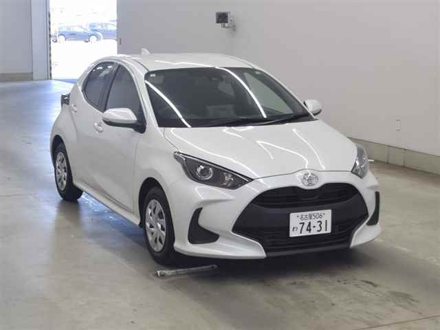 TOYOTA YARIS 2024