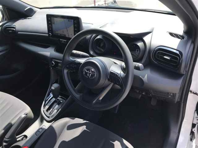 TOYOTA YARIS 2024