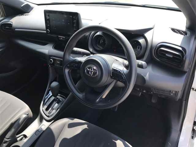 TOYOTA YARIS 2024