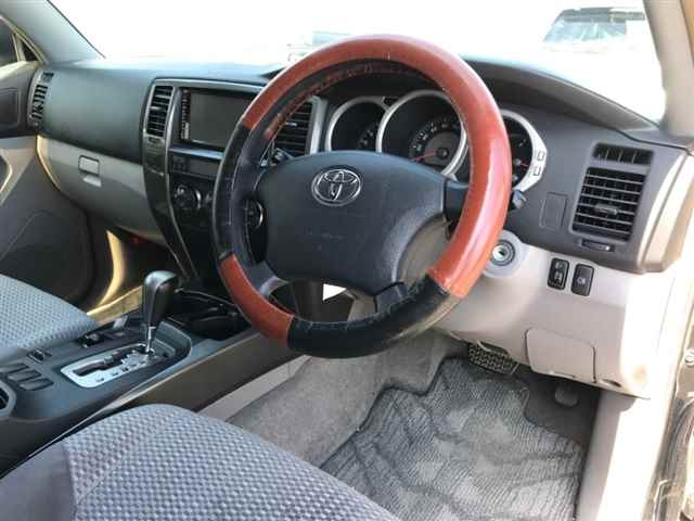 TOYOTA HILUX SURF 2009