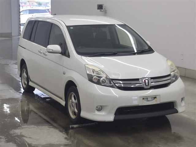 TOYOTA ISIS 2012
