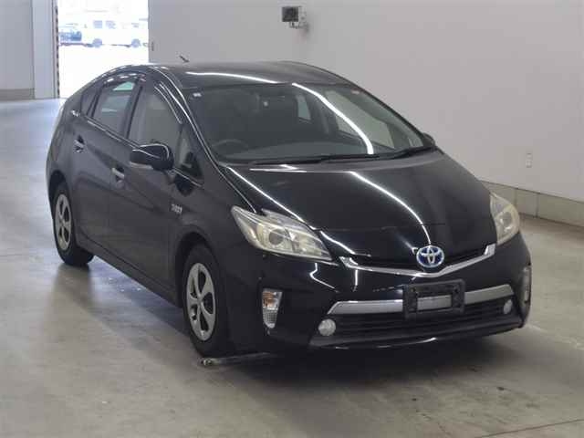 TOYOTA PRIUS PHV 2013