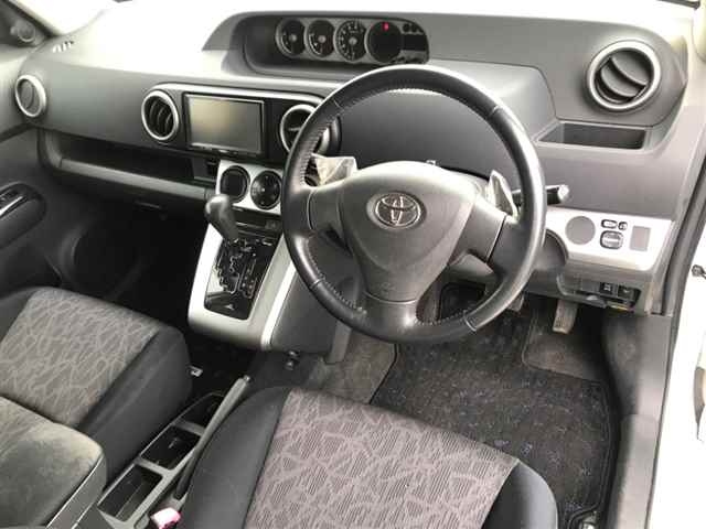 TOYOTA COROLLA RUMION 2010
