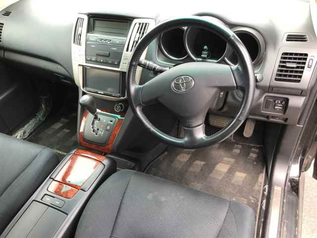 TOYOTA HARRIER 2009