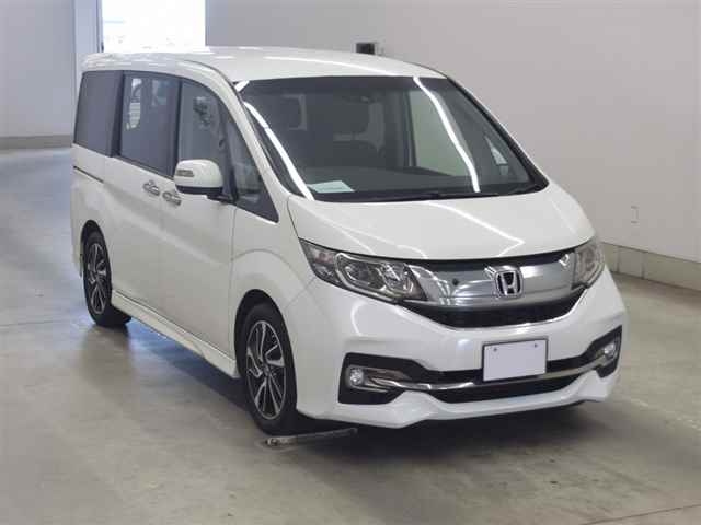 HONDA STEP WAGON 2016