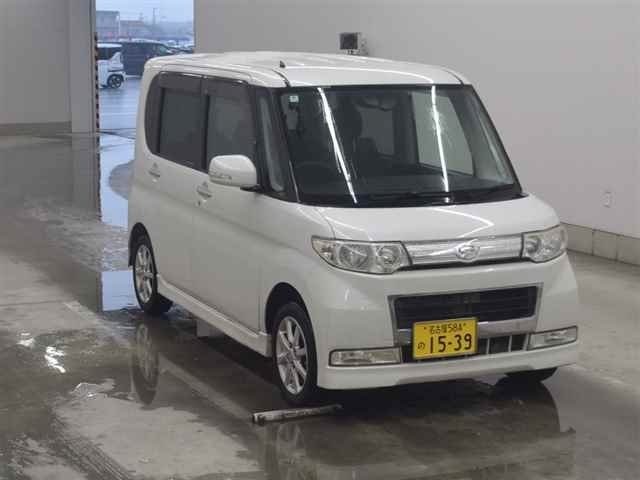 DAIHATSU TANTO 2008