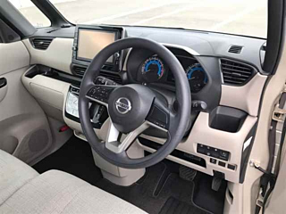 NISSAN ROOX 2020