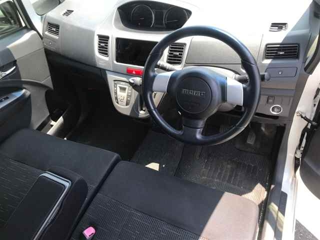 DAIHATSU MOVE 2012