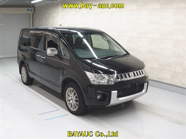 MITSUBISHI DELICA D5 2018